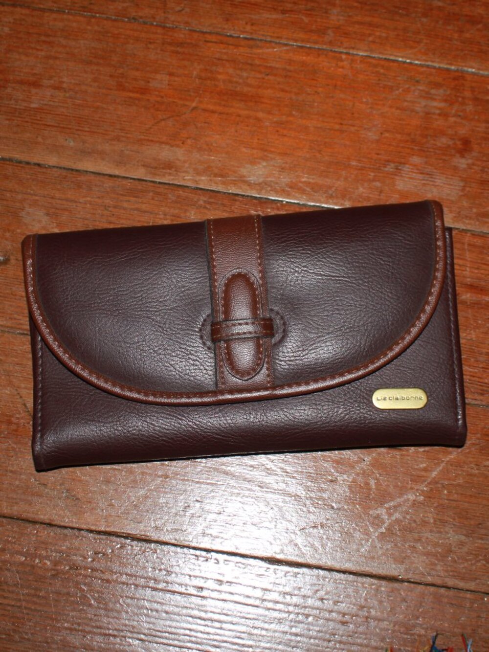Liz Claiborne Multi Storage Envelope Wallet